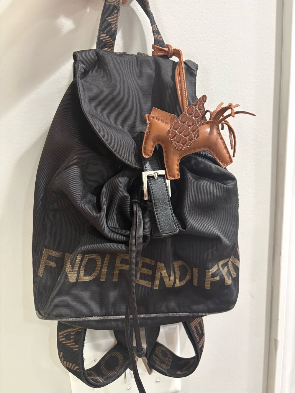 Fendi Black Nylon Logo Drawstring Backpack Vintage - Picture 4 of 11